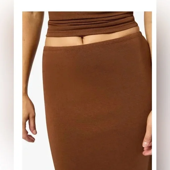 WeWoreWhat Women's Small Pull On Jersey Stretch Midi Skirt in Saddle - Picture 2 of 13